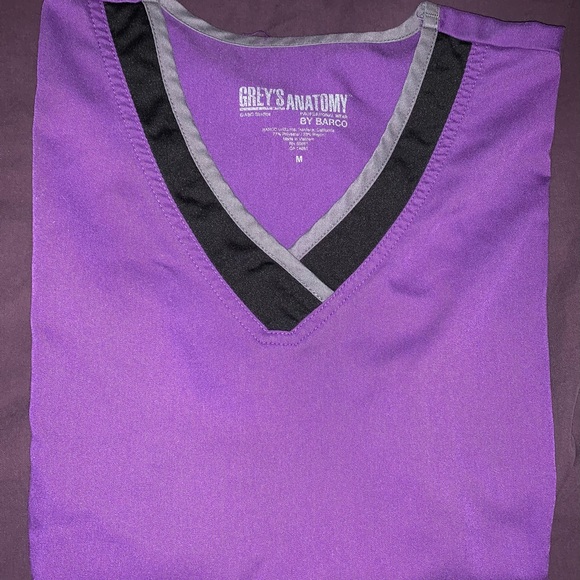 Greys Anatomy purple scrub top